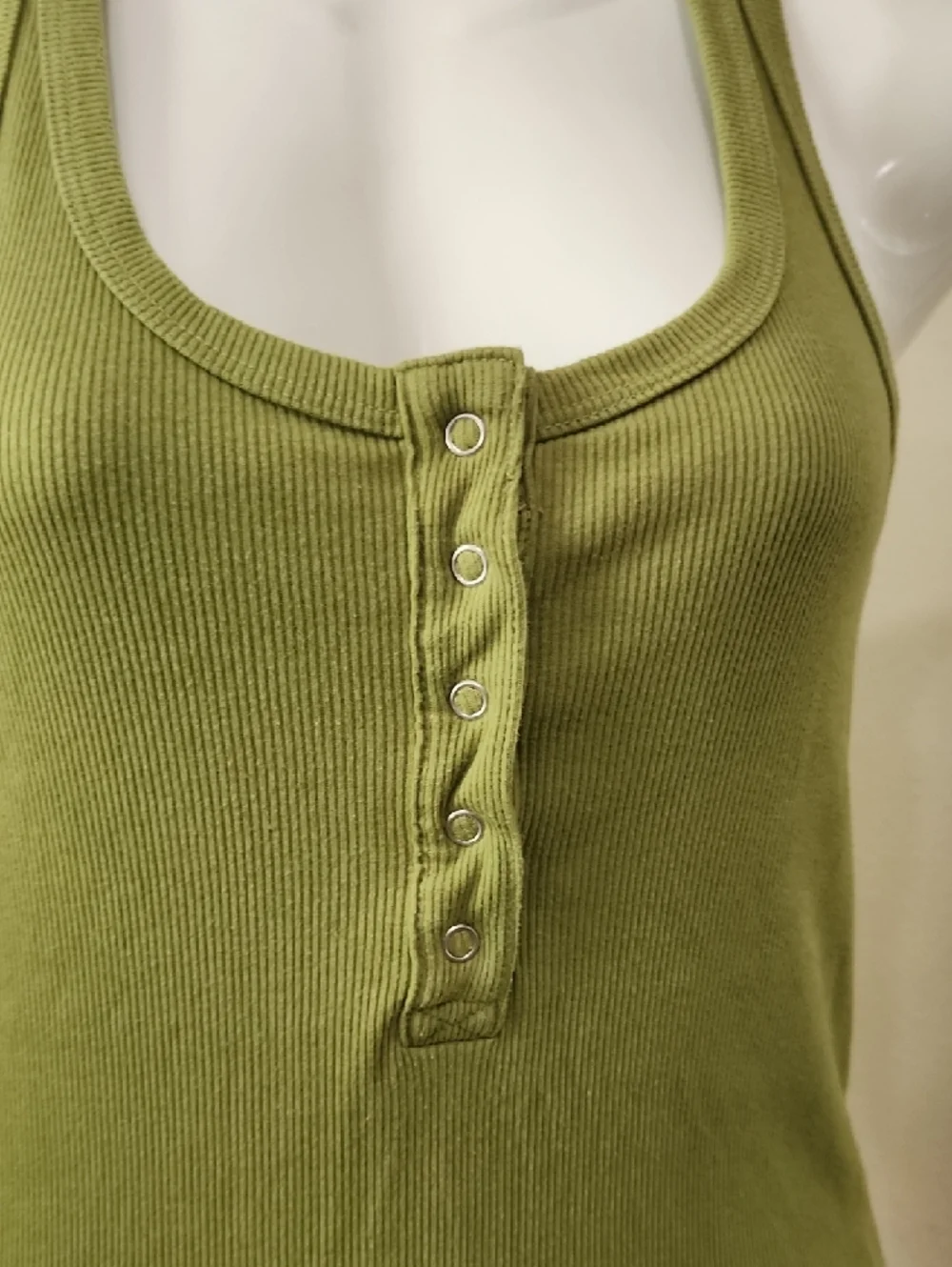SO Olive Ribbed Henley Tank Top - Picture 3 of 8